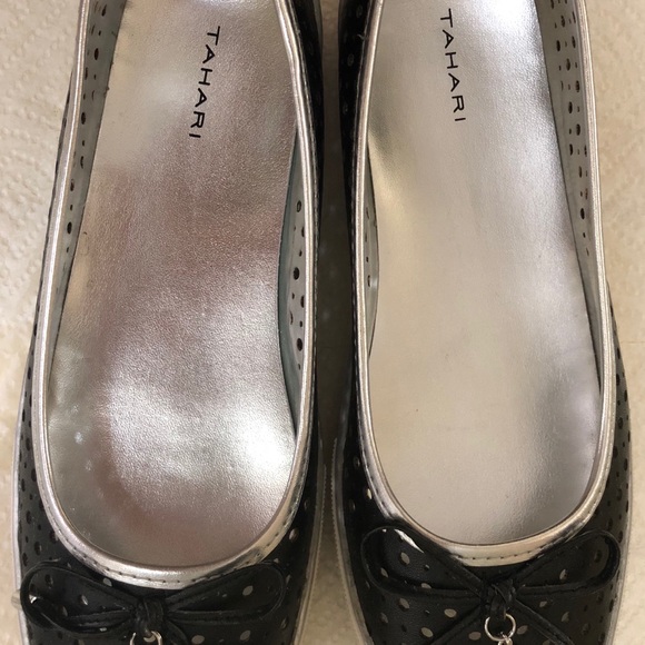 Tahari ( Malia ) Flat Shoe - Picture 2 of 2